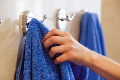 Wieszak na ręczniki bez wiercenia - porównanie systemów mocowania (AKTUALIZACJA)