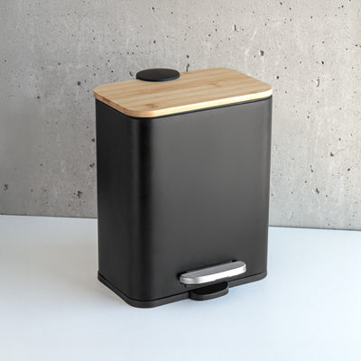 Wąski kosz łazienkowy z bambusem ZETRU, 5 l