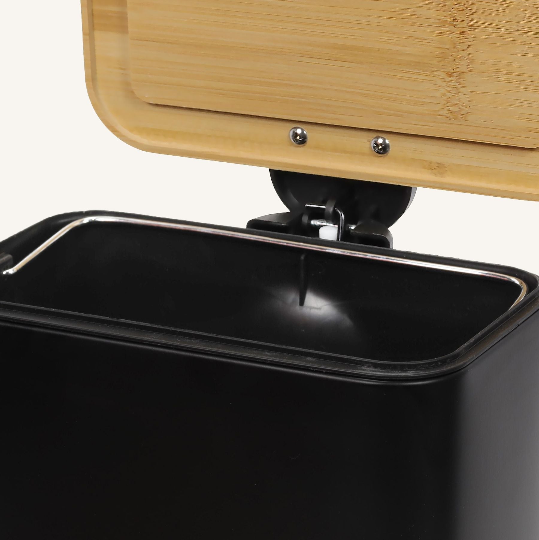 Wąski kosz łazienkowy z bambusem ZETRU, 5 l