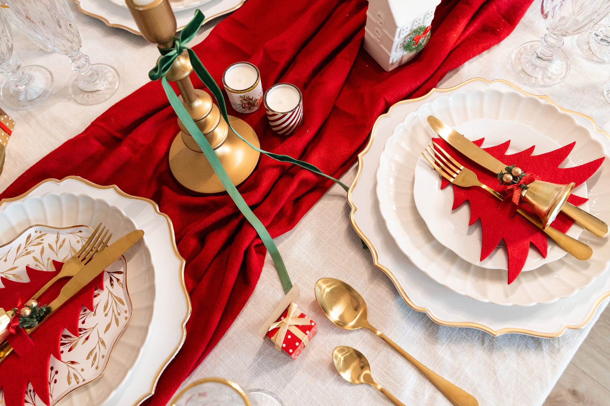 Zestaw świeczek zapachowych w ozdobnym pudełku, 6 szt.