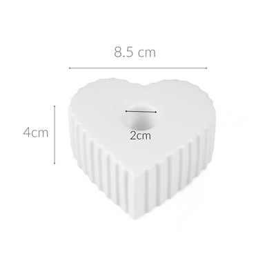 Świecznik ceramiczny na długą świecę w kształcie serca ANIMA, 4 x 9 cm