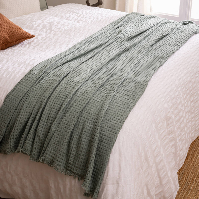 Bawełniana narzuta na łóżko z frędzlami WIDDY, 130 x 180 cm