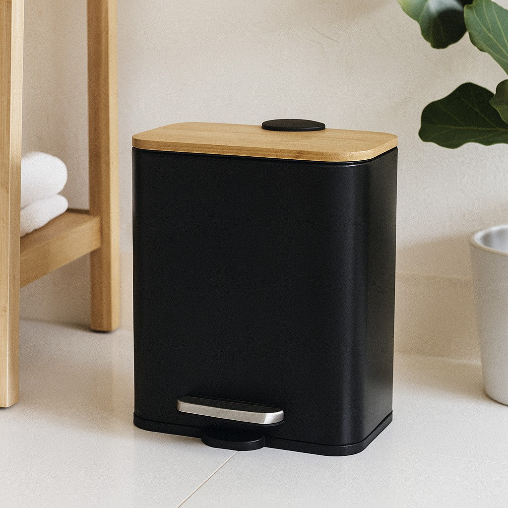 Wąski kosz łazienkowy z bambusem ZETRU, 5 l