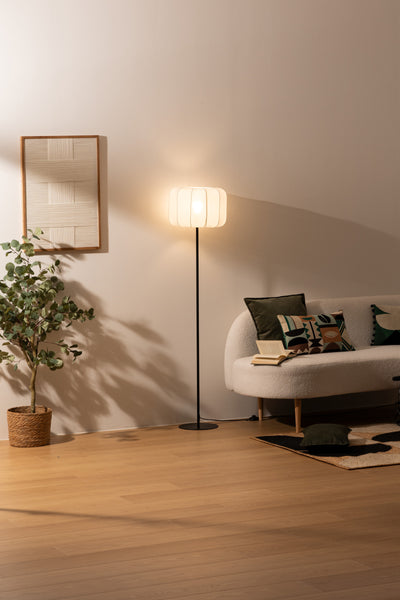 Lampka stojąca do salonu TOBIE z bawełnianym abażurem, Ø 37 x 150 cm