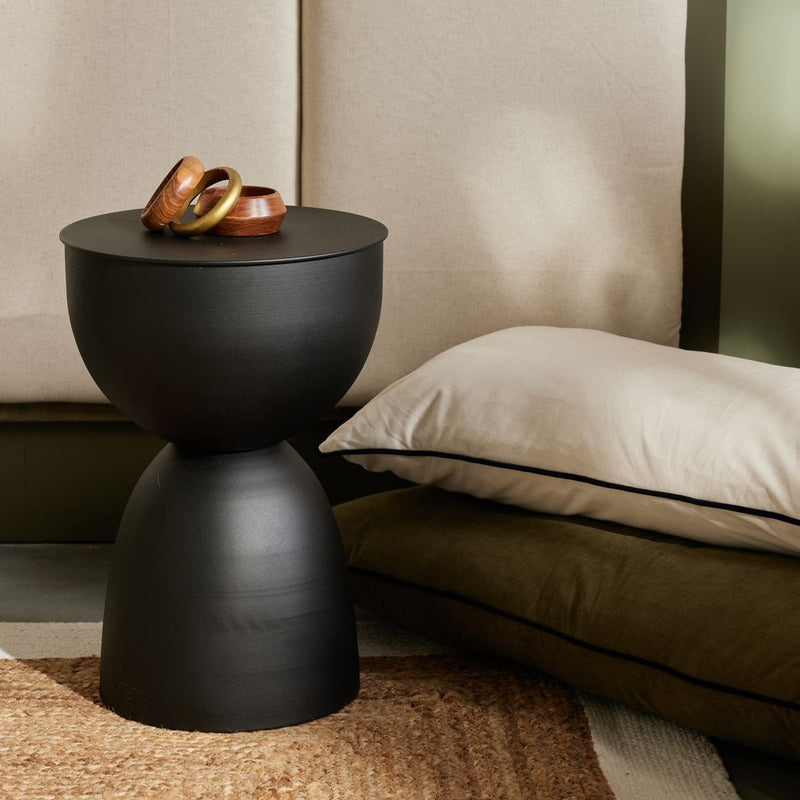 Metalowy stolik pomocniczy, 30 x 46 cm, MATCHA