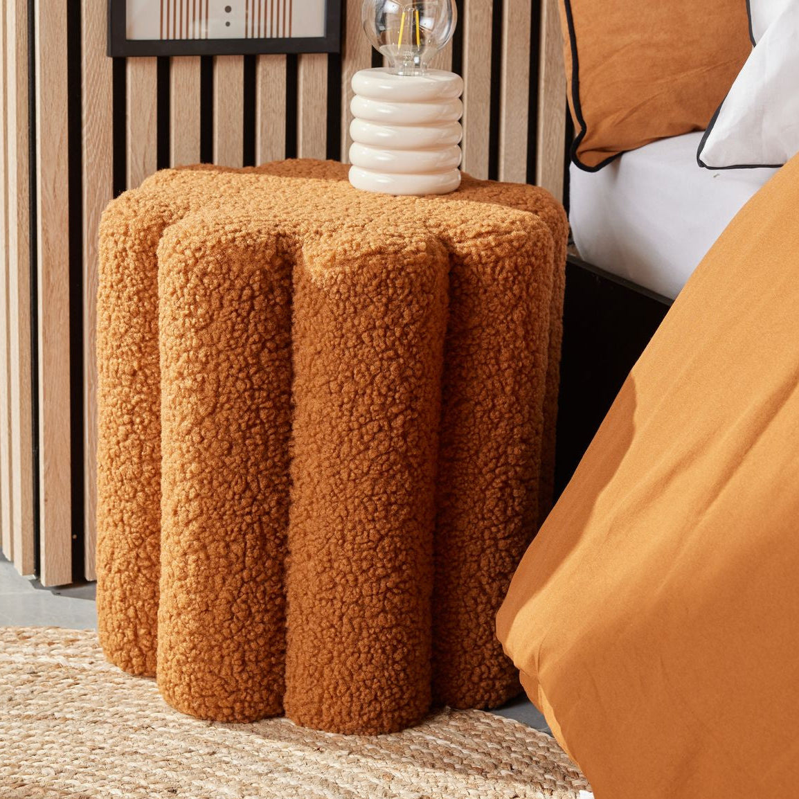 Pufa dekoracyjna bouclé, 38 x 40 cm, MOKA