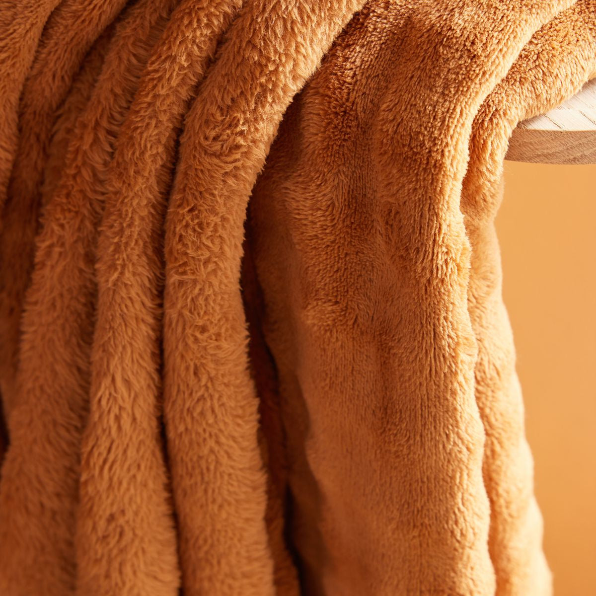 Koc z tłoczonym wzorem, 130 x 180 cm, DOUCELIN