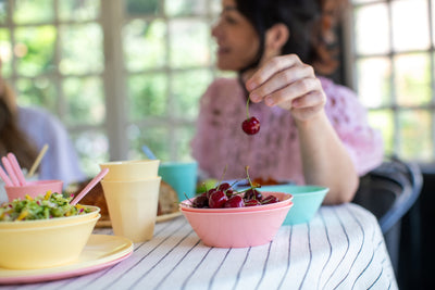 Zestaw naczyń turystycznych NORA MACARONS, 16-częściowy, KOZIOL