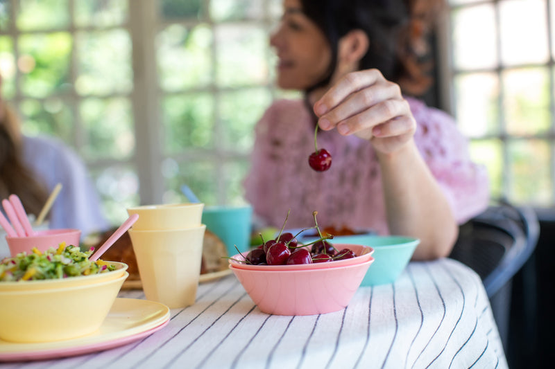 Zestaw naczyń turystycznych NORA MACARONS, 16-częściowy, KOZIOL