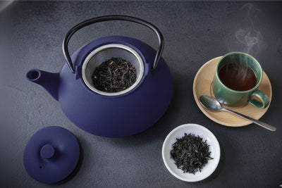 Czajnik żeliwny z zaparzaczem NOMI, 800 ml