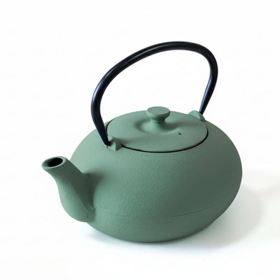 Czajnik żeliwny z zaparzaczem NOMI, 800 ml