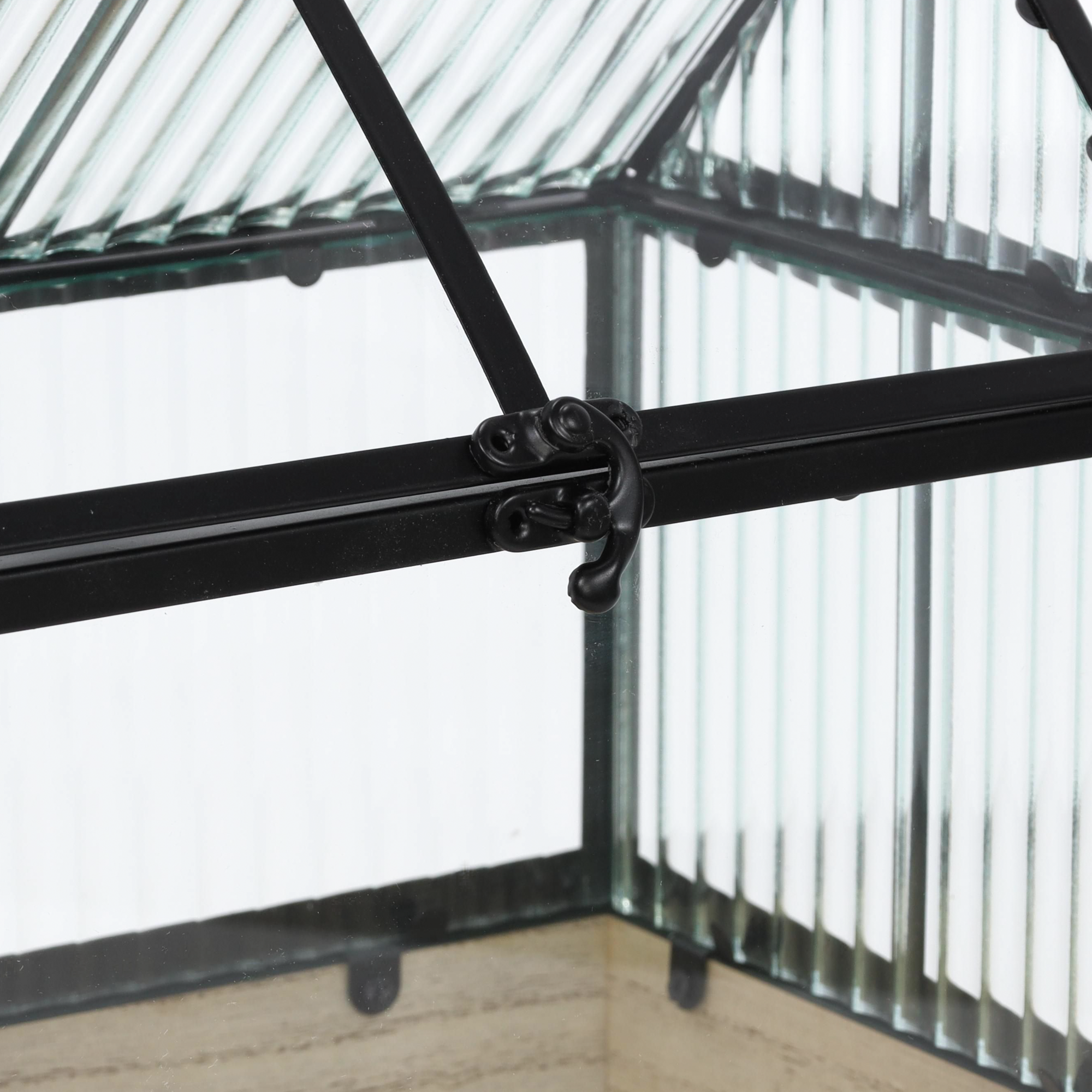 Mini szklarnia domowa, na drewnianej podstawie