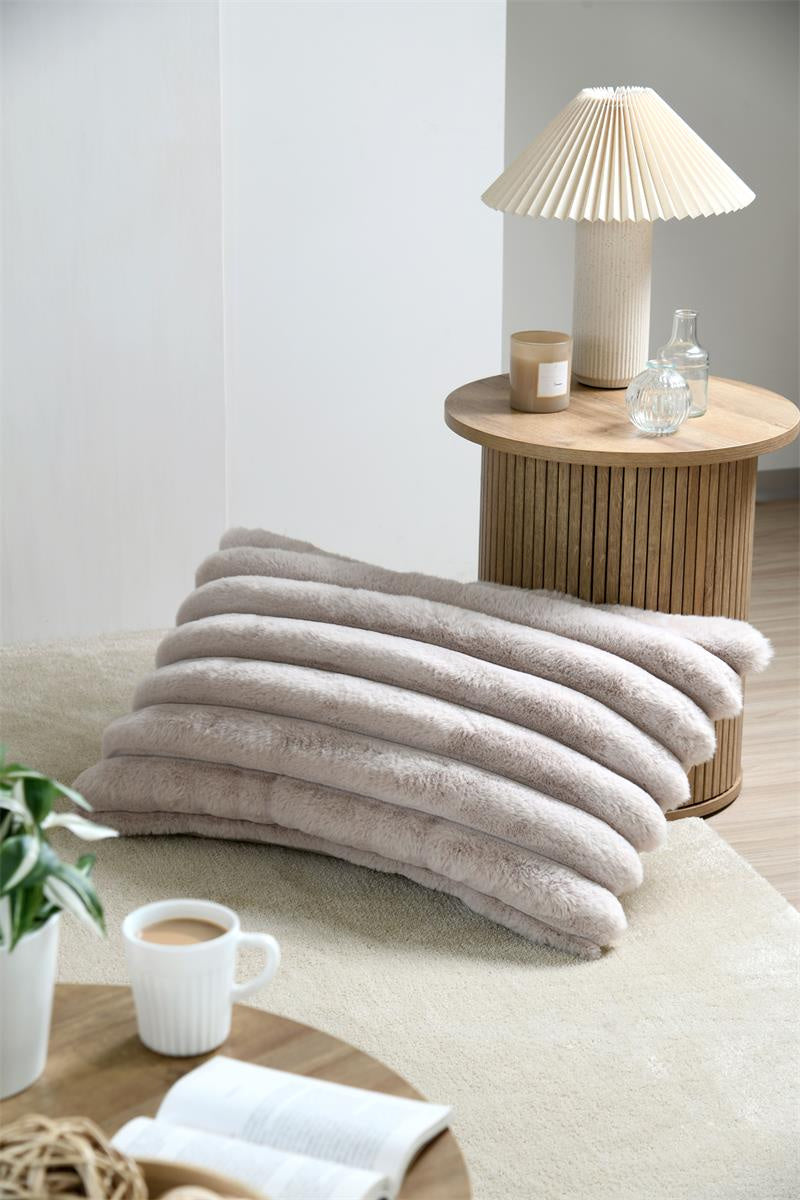 Poduszka dekoracyjna POLARY w grube prążki, 50 x 80 cm