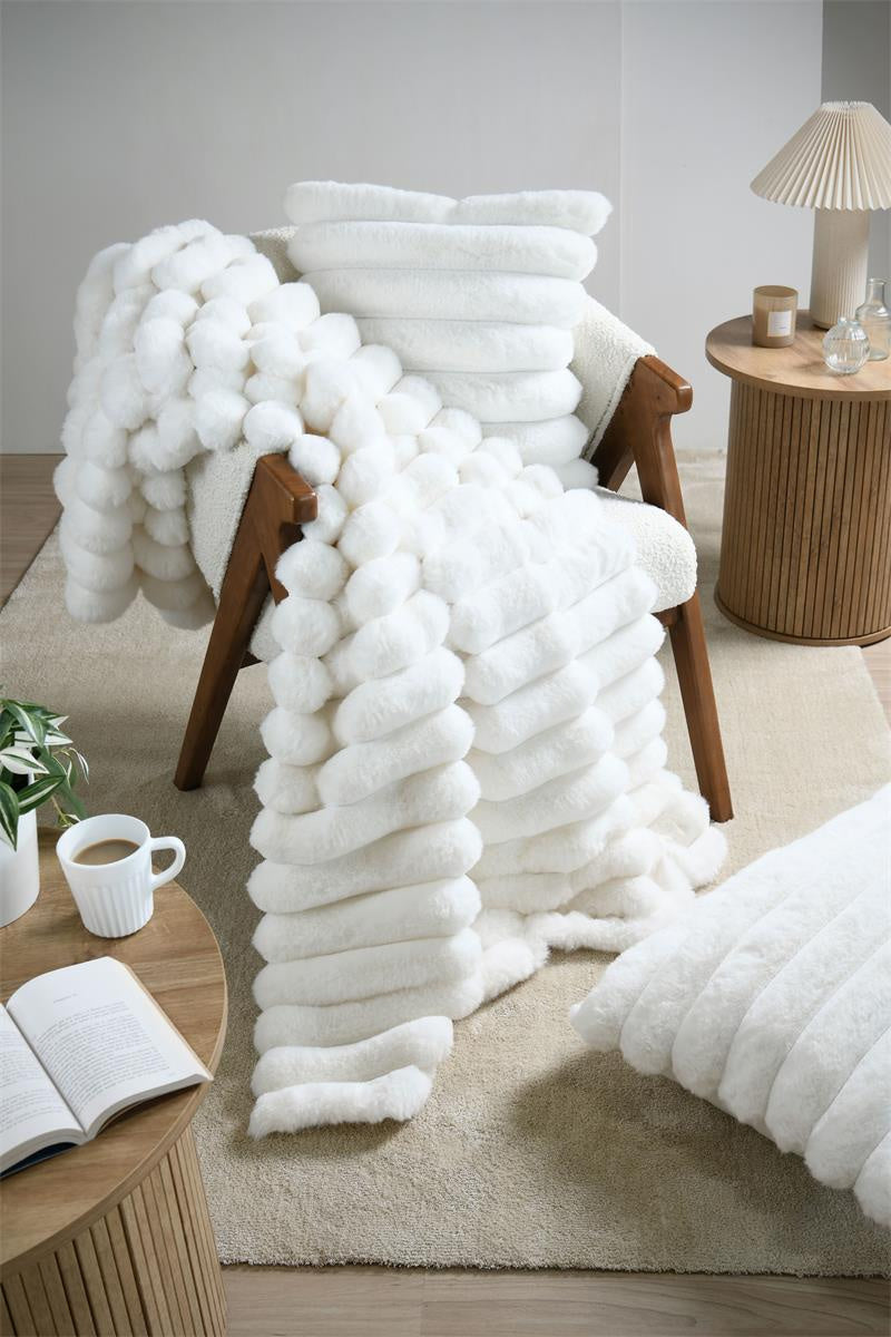 Poduszka dekoracyjna POLARY w grube prążki, 50 x 80 cm