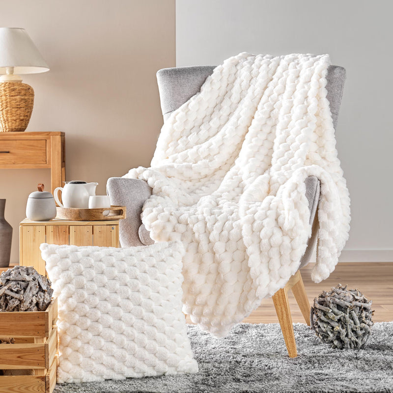 Poszewka dekoracyjna, sztuczne futro, 45 x 45 cm FROSTY