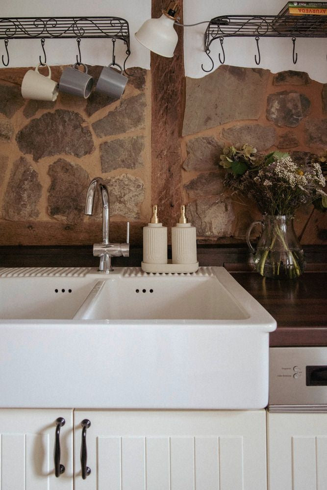 Zestaw dozowników z podstawką HEIDI, 2 x 550 ml