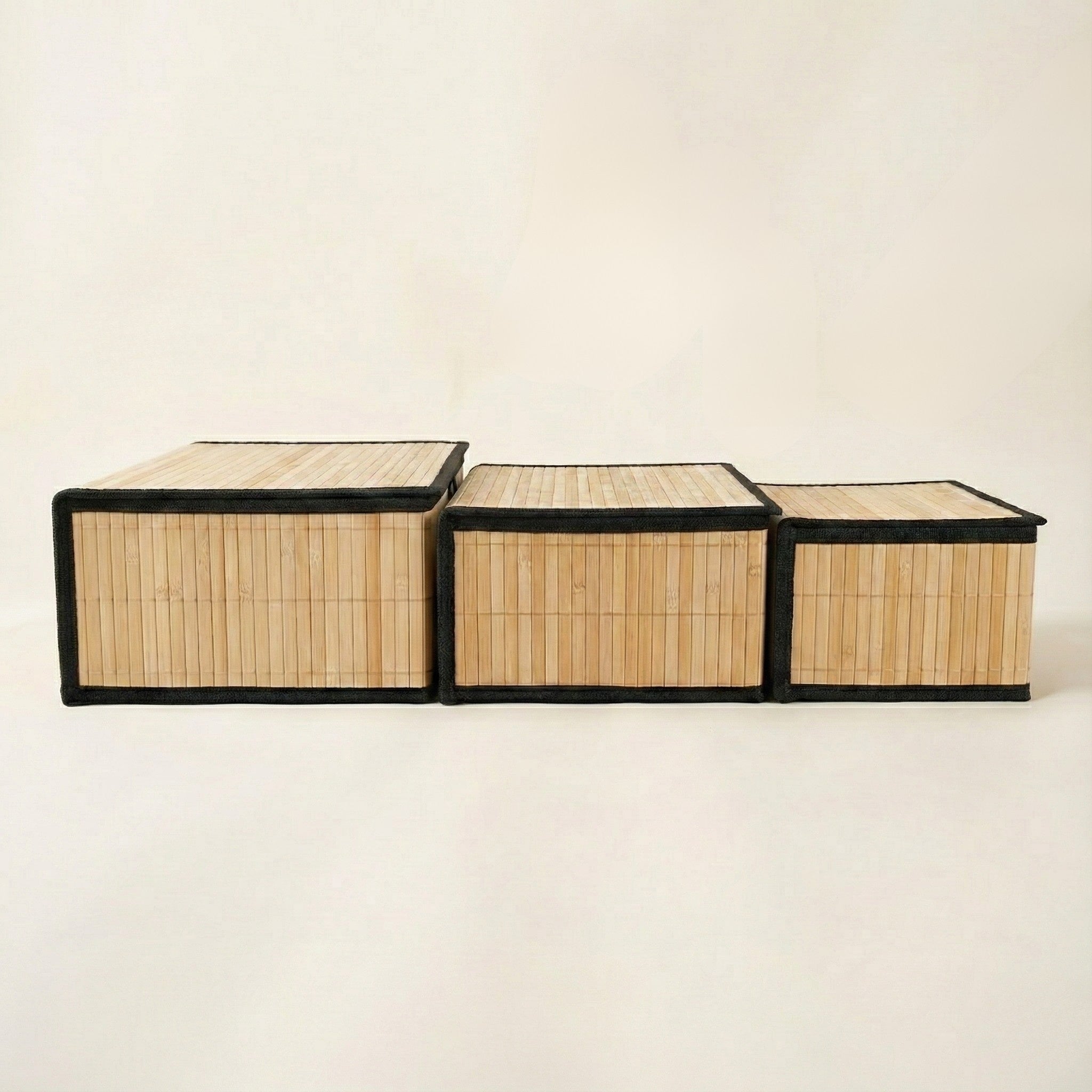 Zestaw zamykanych koszyków w trzech rozmiarach TILVA