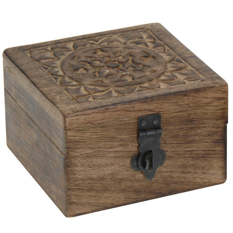 Drewniana szkatułka na drobiazgi, ciemne drewno