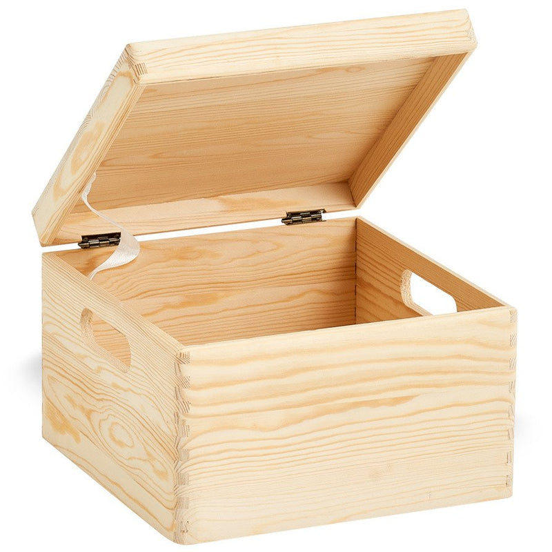 Pojemnik z zamykanym wiekiem, skrzynka sosnowa do przechowywania przedmiotów, niewielkie i solidne pudełko.