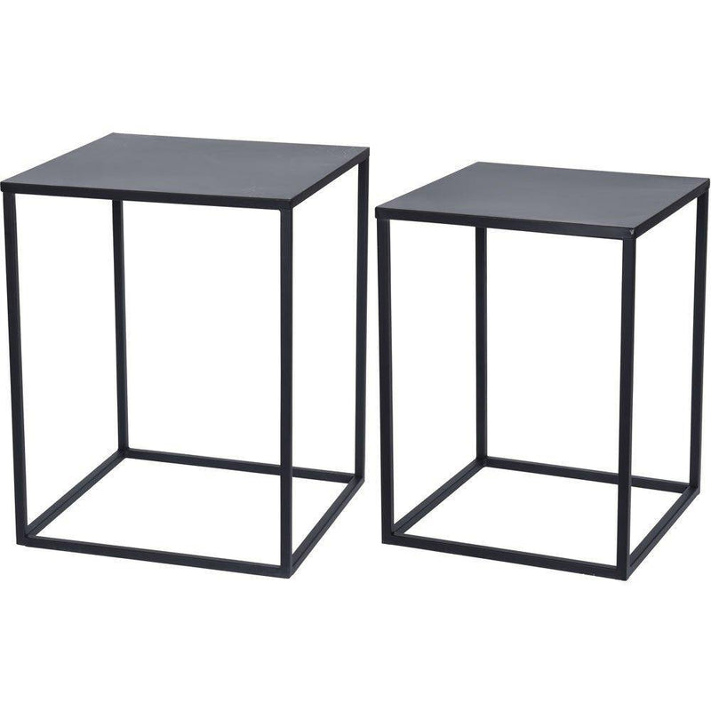 Dwa metalowe stoliki podręczne z czarnej stali w surowej formie do wnętrz w stylu minimalistycznym 
