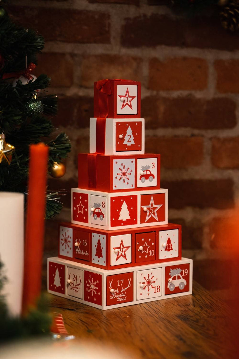 Kalendarz adwentowy w kształcie piramidy, 24 pudełka na prezenty