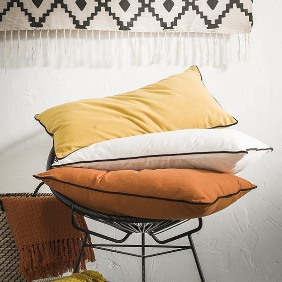 Poduszka dekoracyjna EVASION, bawełna, 75 x 45 cm, pomarańczowa