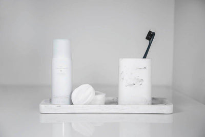 Półka łazienkowa DESIO, polyresin imitujący marmur, biała, Wenko