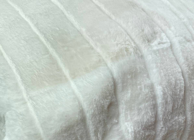 OUTLET Futrzana narzuta na łóżko 180 x 230 cm