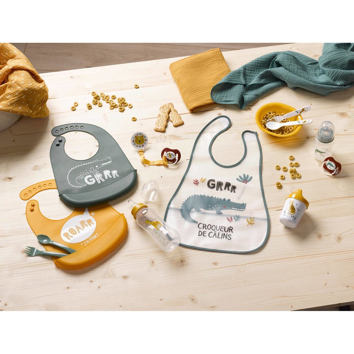 Silikonowy śliniak z kieszenią